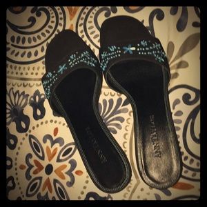 Ann Taylor kitten heels!!